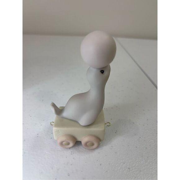 Precious Moments Birthday Series 2 in box - Picture 4 of 8